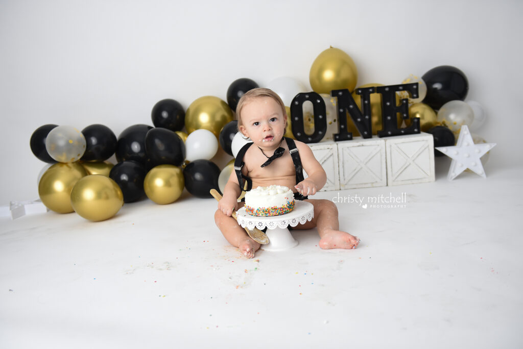 1st birthday celebration , photo session , in my cozy studio located in Wallingford, CT 