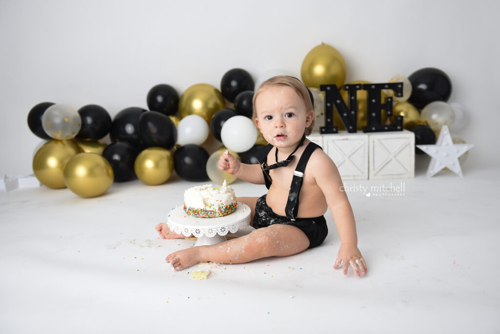 1st birthday celebration , photo session , in my cozy studio located in Wallingford, CT 